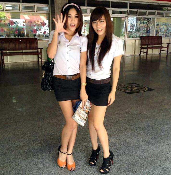 dating bangkok university girls