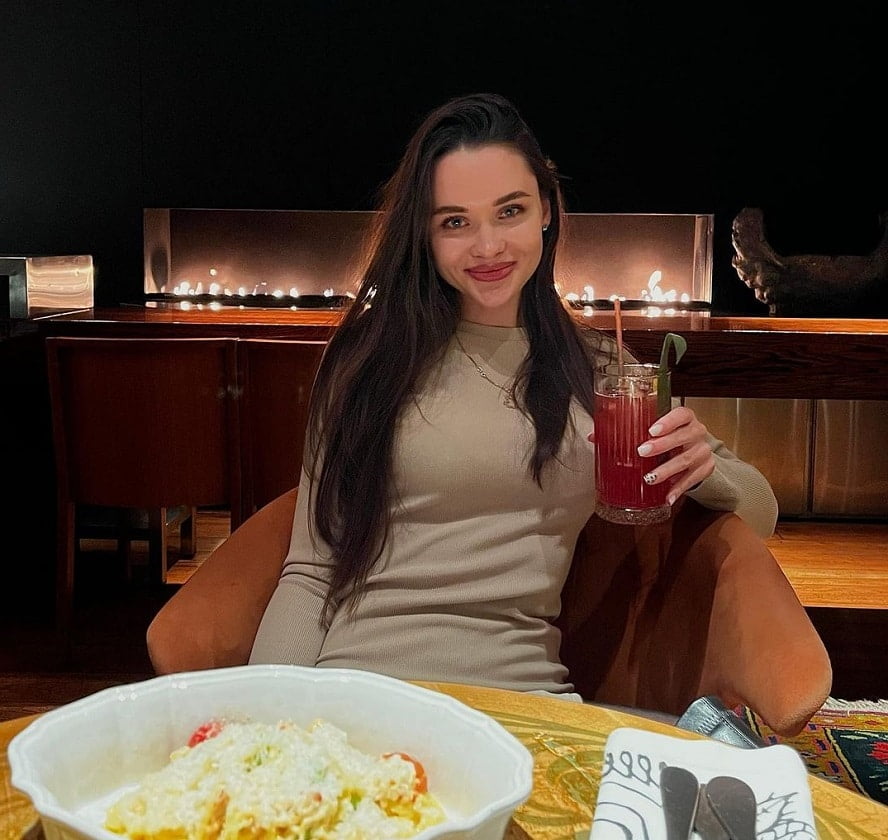 Russian girl in Bangkok restaurant