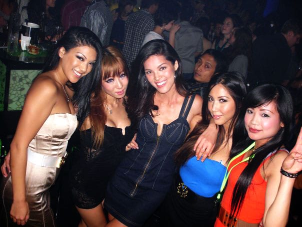 bali-girls clubbing in kota