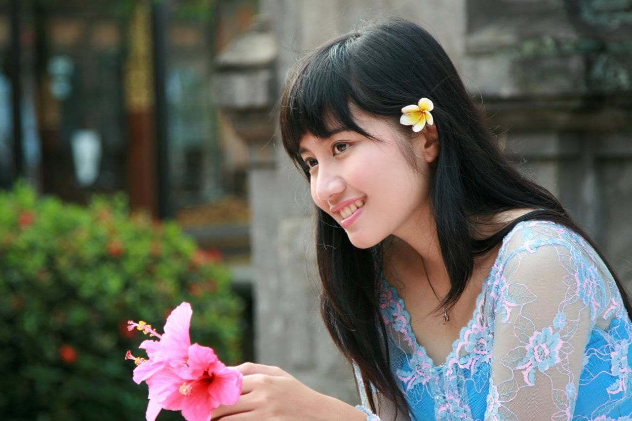 Beautiful girl on Indonesian dating sites