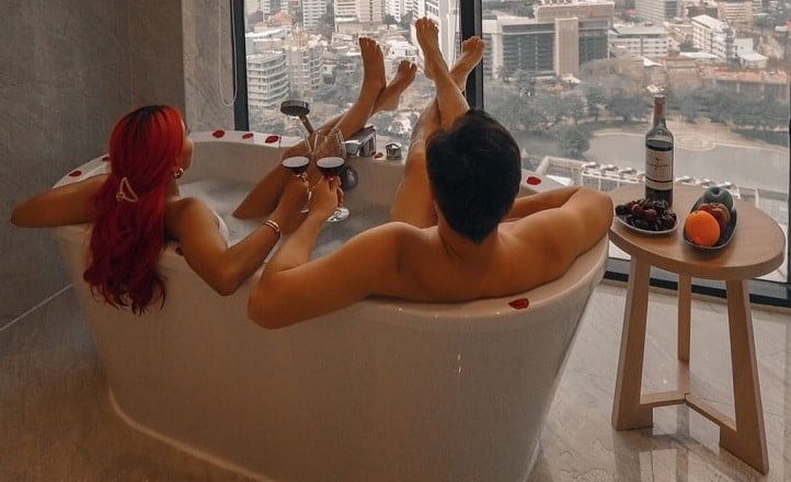 Whats Your Price date