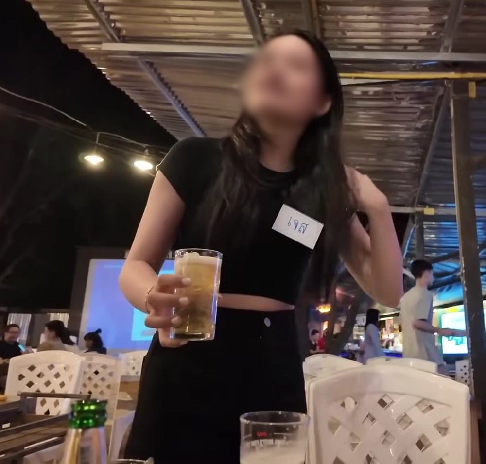 Thai Girl in Beer Bars