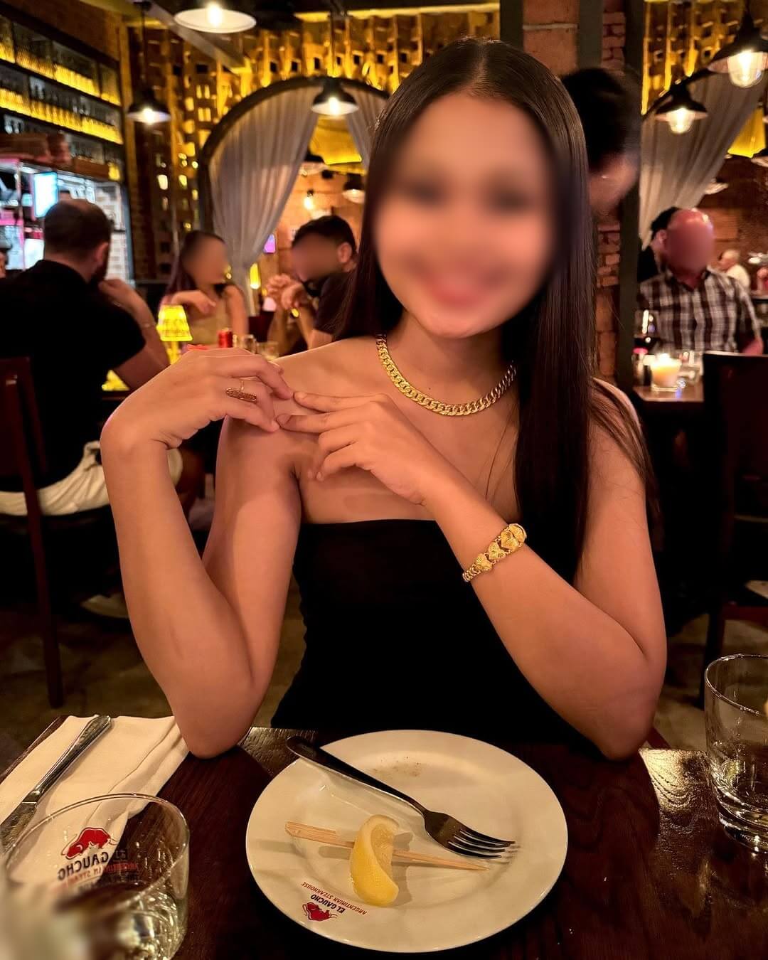Thai Girlfriend on Date