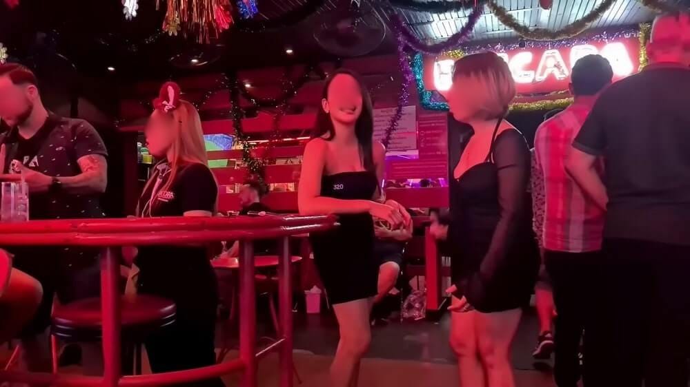 Freelancer Girl in Nightclubs
