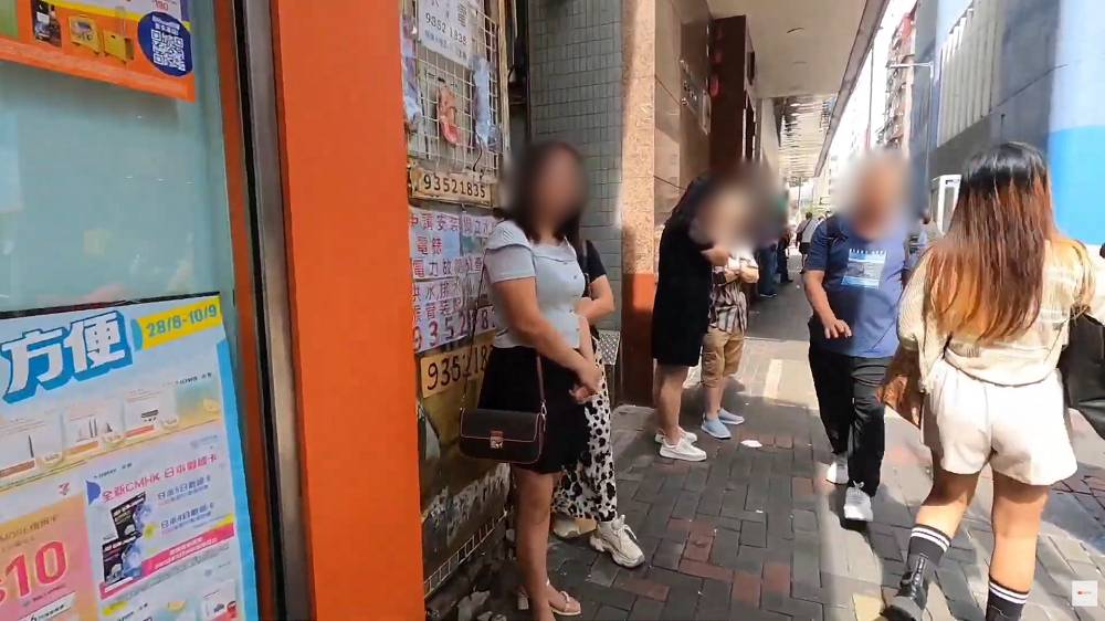 Girls at Sham Shui Po – Kowloon