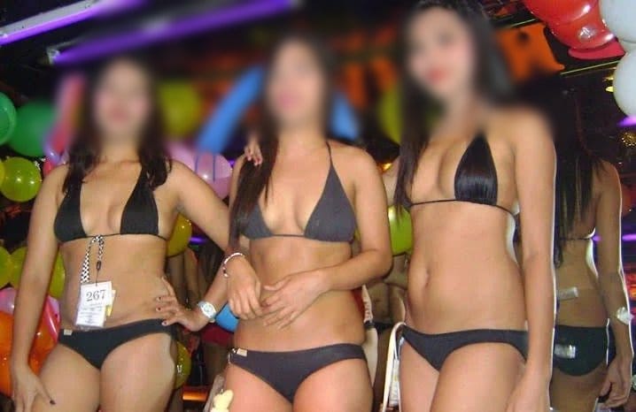 Girls at P. Burgo Street