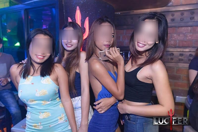 sexy girls clubbing in Pattaya disco